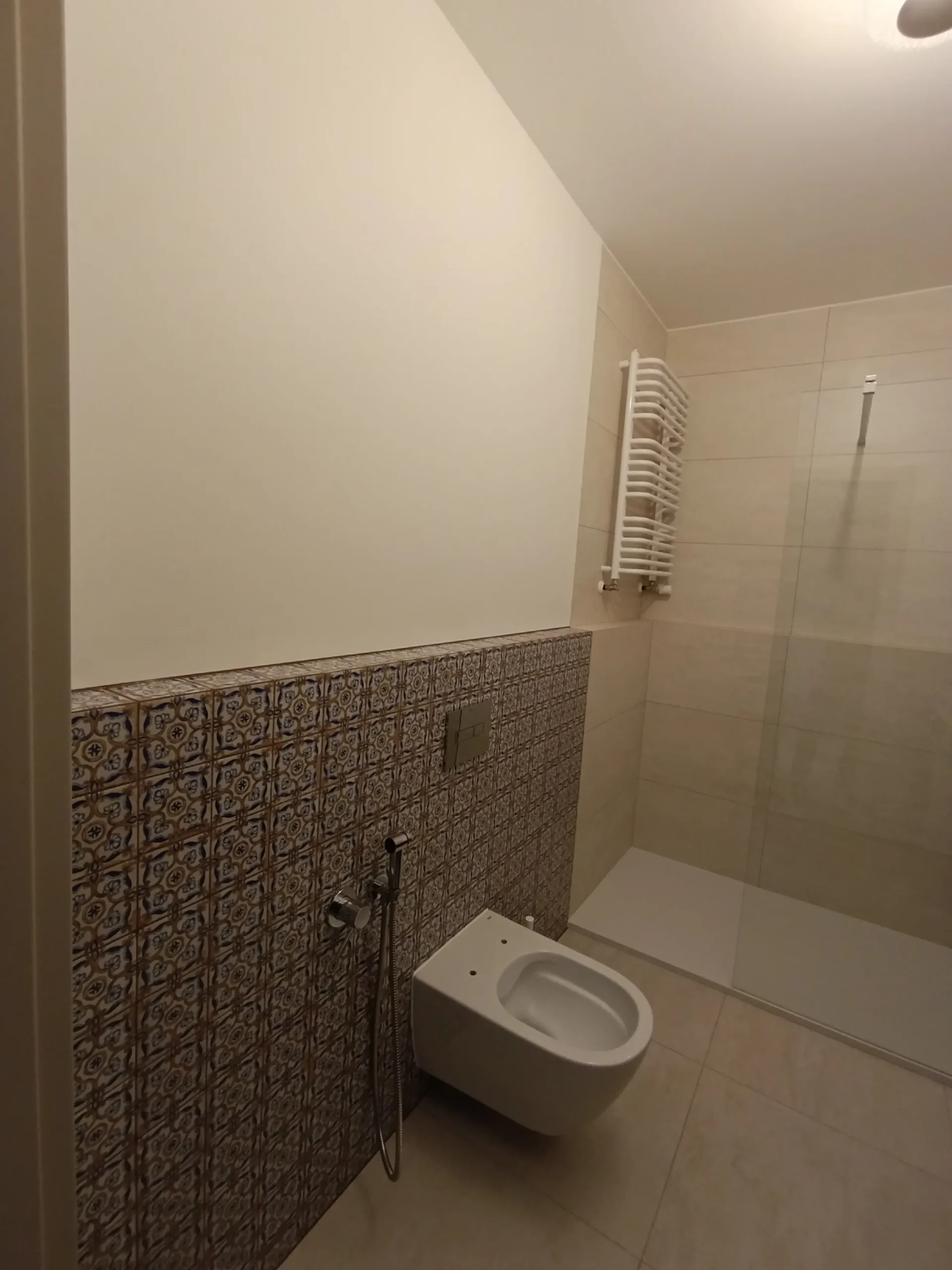 remont łazienki wykonanie w trakcie zabudowa wc poznań komorniki